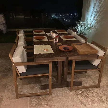 Monteros Hill Club