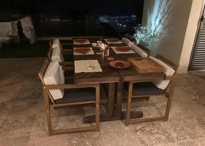 Monteros Hill Club