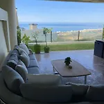 Monteros Hill Club