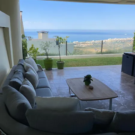 Monteros Hill Club